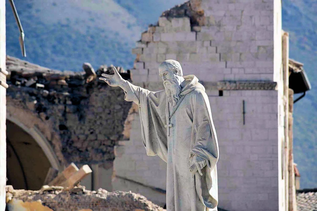Oración a San Benito en momentos de angustia