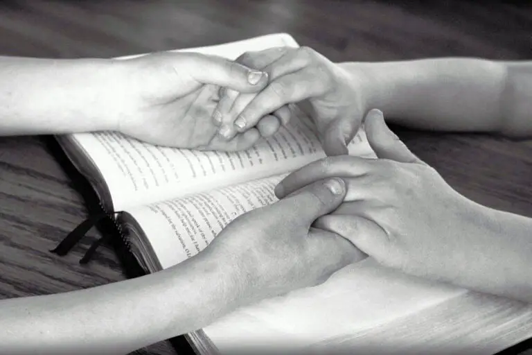 ORACIÓN POR LOS HIJOS » 25 Más Efectivas Y PODEROSAS